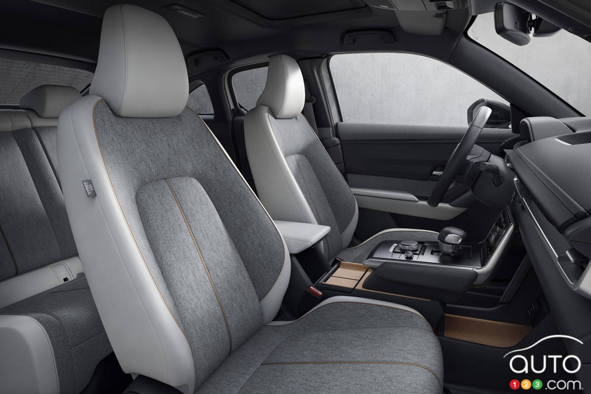 Mazda MX-30, intérieur